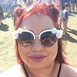 Meet your Posher, Elisa